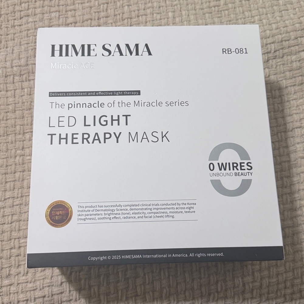 LED Therapy Mask - Picture 7 of 12